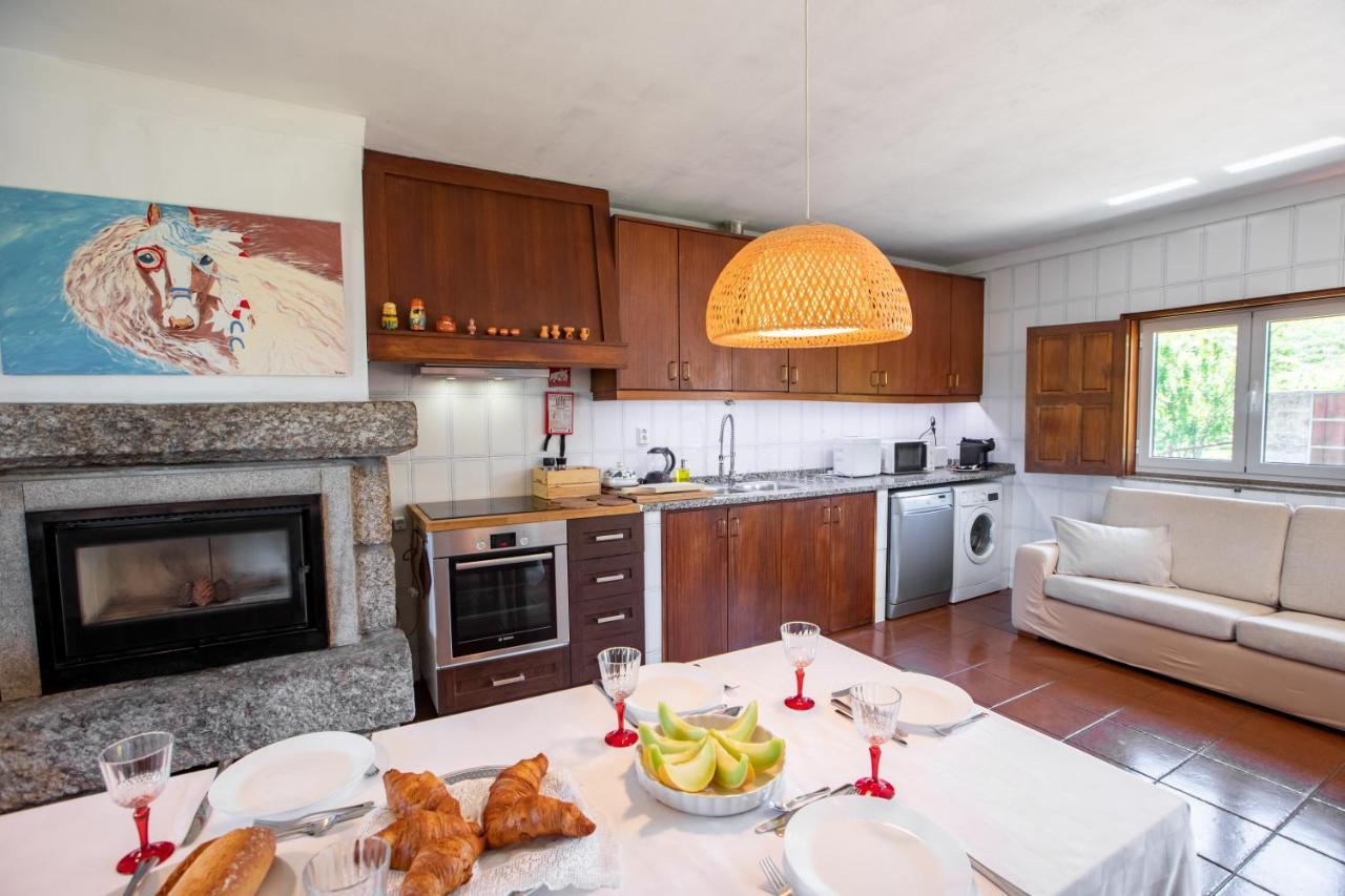Quinta De Carvalhal - Casa Da Vinha Villa Guimarães Exteriör bild